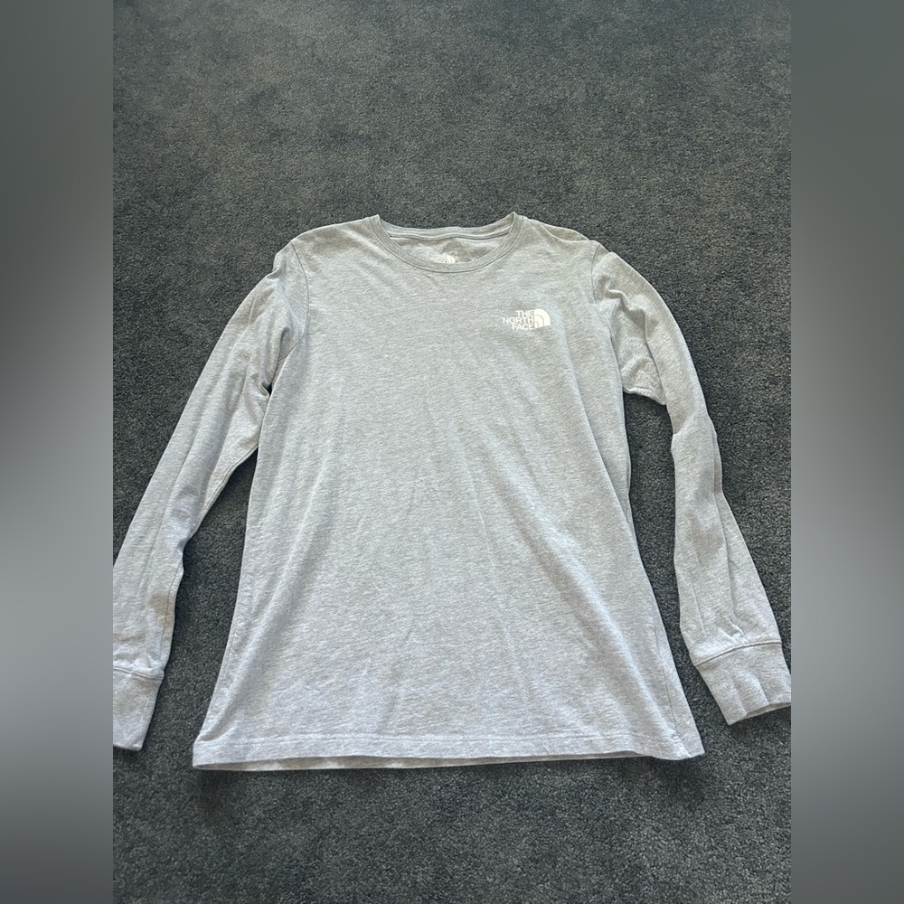 Women’s North Face Shirt